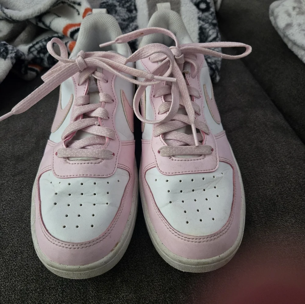Women's Pink and White NIKE Shoes - Picture 2 of 2
